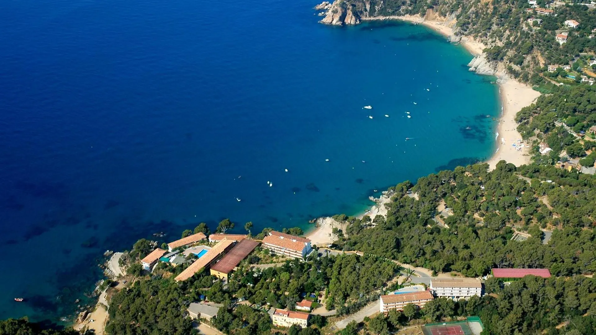 トッサ・デ・マールLes Terrasses De Cala Llevadoアパートメント スペイン
