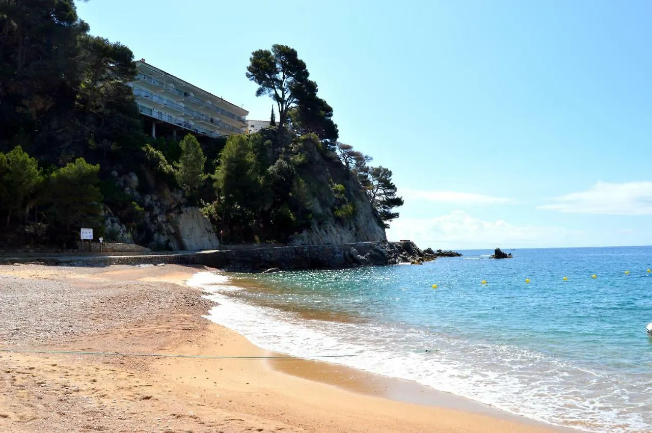 トッサ・デ・マールLes Terrasses De Cala Llevadoアパートメント スペイン