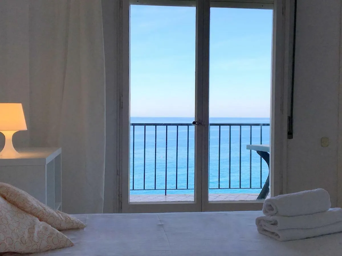 トッサ・デ・マールLes Terrasses De Cala Llevadoアパートメント